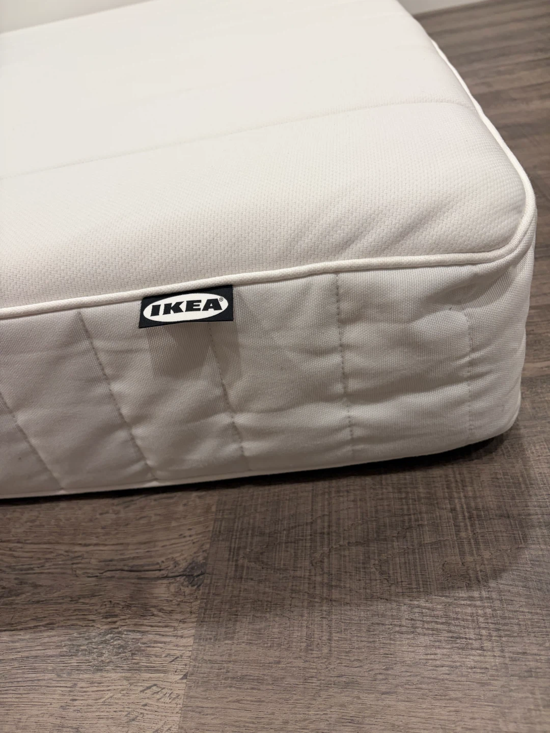 IKEA Queen VESTEROY hybrid mid firm mattress - photo 2