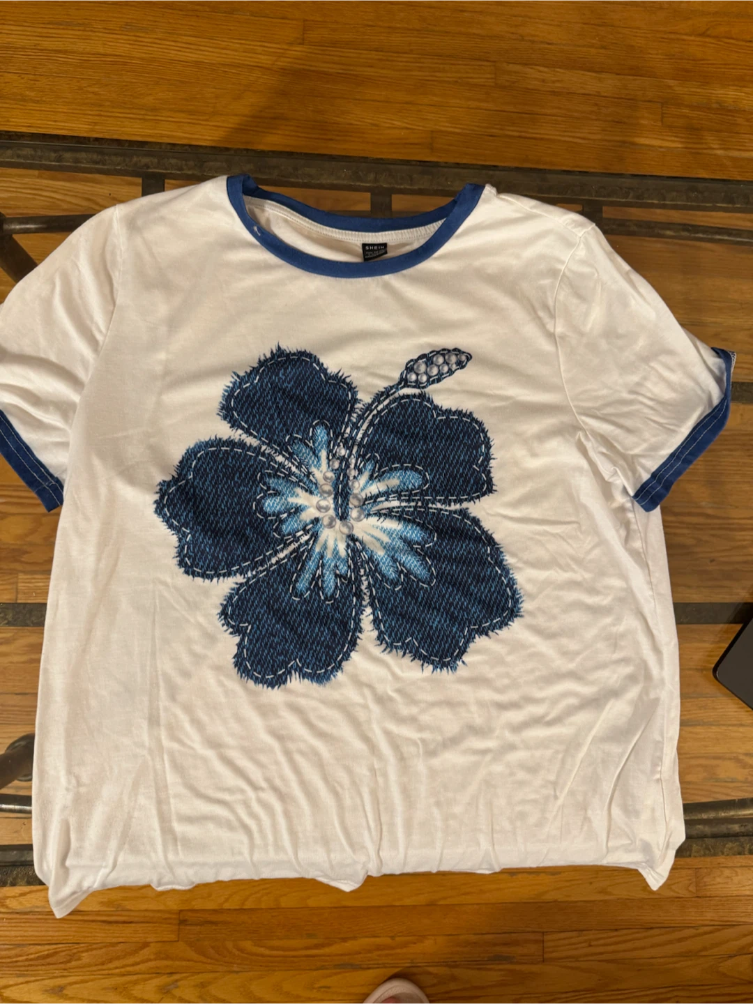SHEIN White T-Shirt with Blue Flower Graphic - Size L