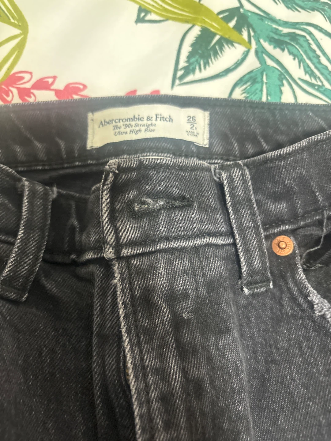 Abercrombie & Fitch "The '90s Straight" Ultra High Rise Jeans - photo 2