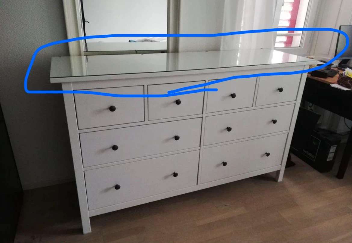 Looking to BUY HEMNES 8 Dresser Glass Top
