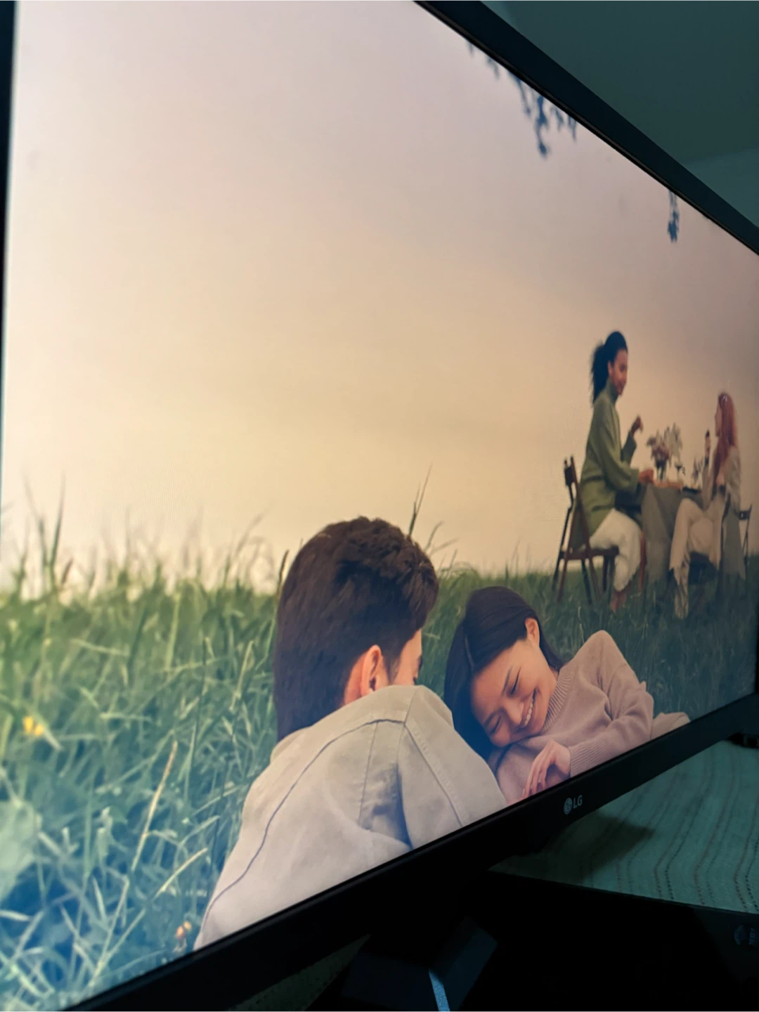 LG 22 Inch Monitor - photo 2