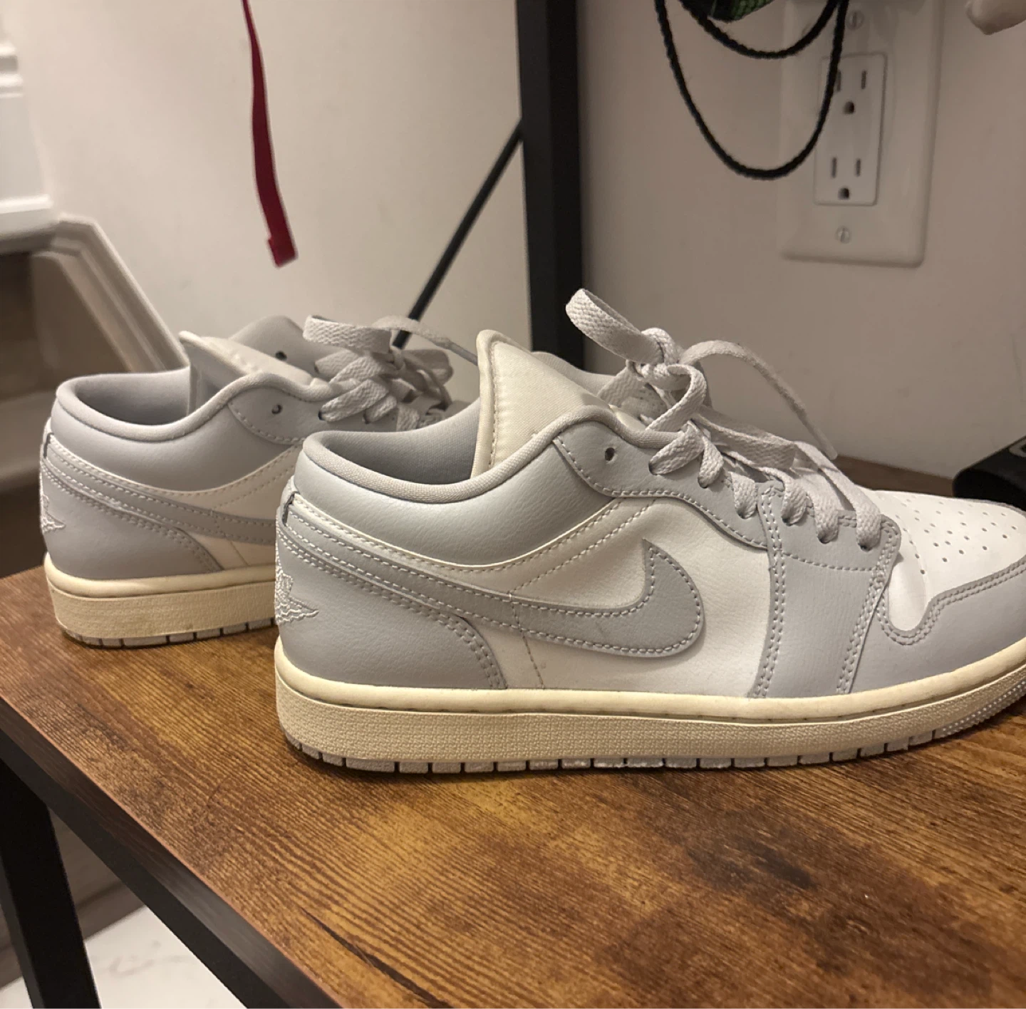 Women’s Air Jordan 1 Low SE Sneakers - photo 2