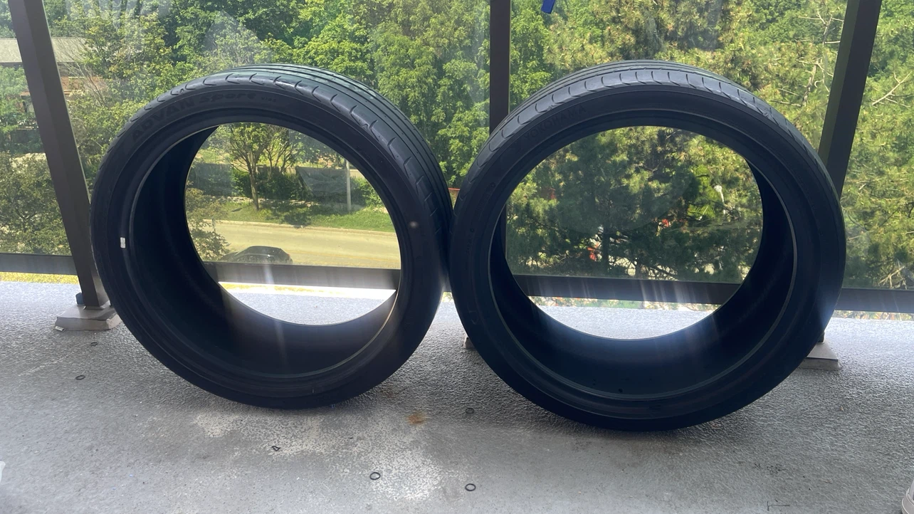 Two Yokohama Advan Sport A/S Performance Tires - 245/35R19 89W - photo 3