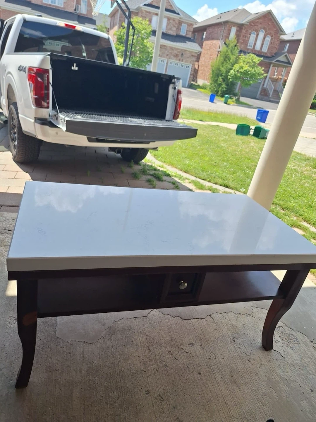 Table with quartz double edge top