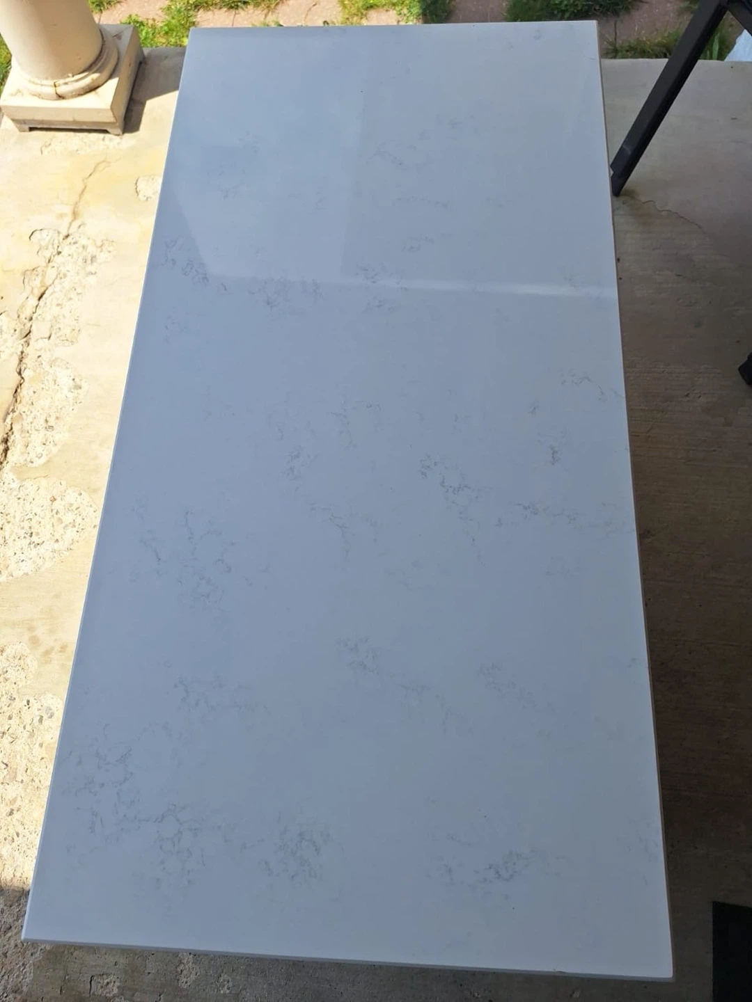 Table with quartz double edge top - photo 2