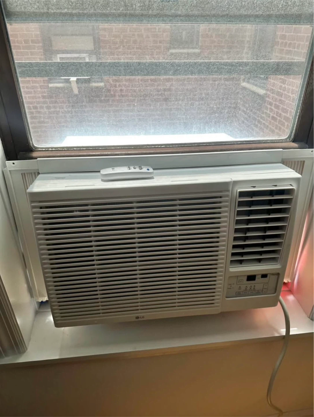 [220v] WINDOW AC 12200BTU