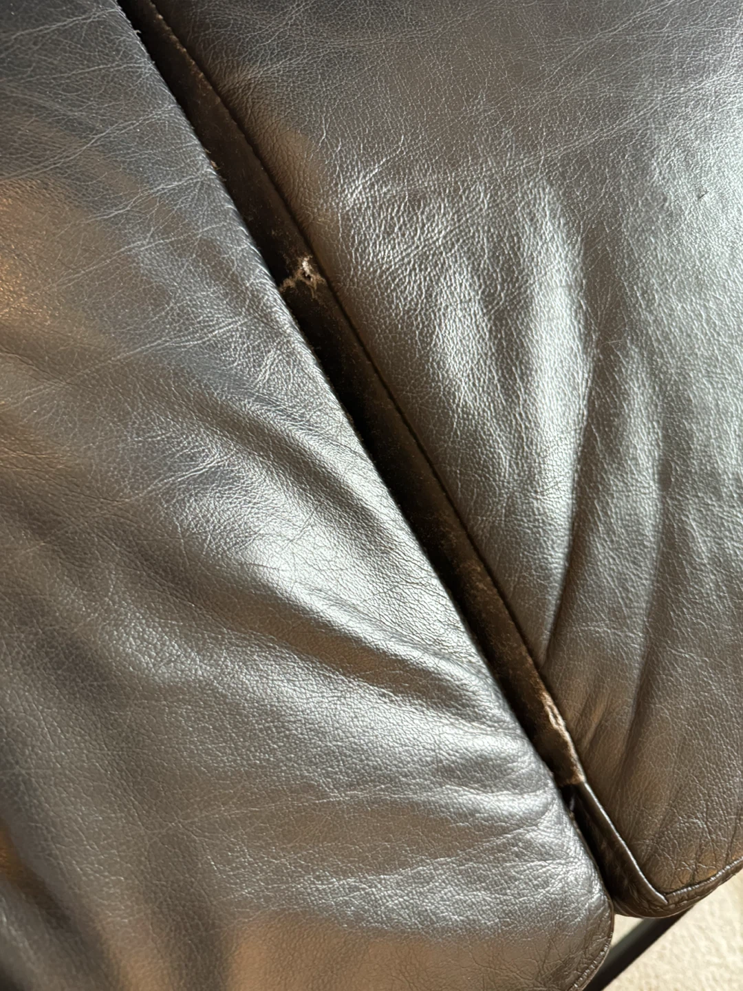Black Leather Sofa - photo 4