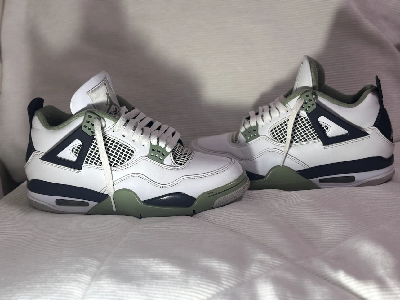 Jordan 4- SeaFoam Green- Size 11W/9.5M