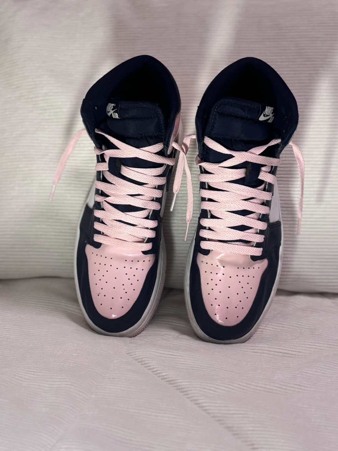 Jordan 1- Retro High, Bubble Gum Pink Atmosphere- Size 10.5W/9M - photo 3