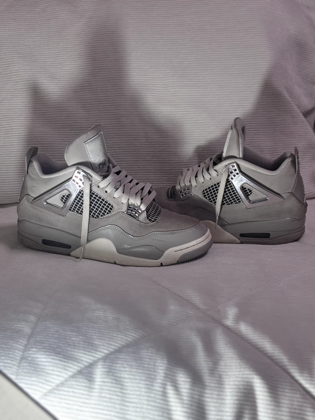 Jordan 4- Frozen Moments- Size 11W/9.5M - photo 2