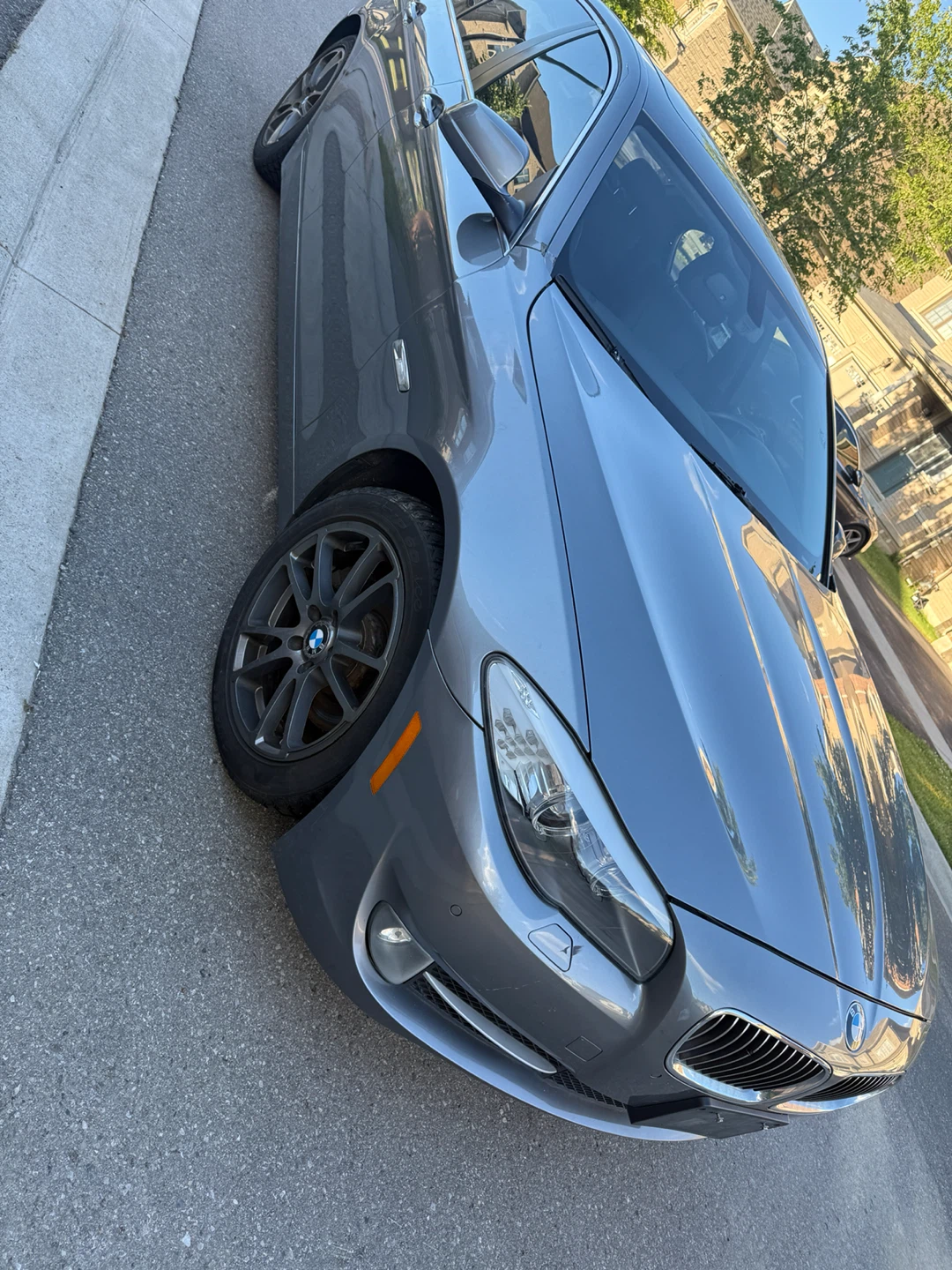 BMW 528i Sedan - photo 3