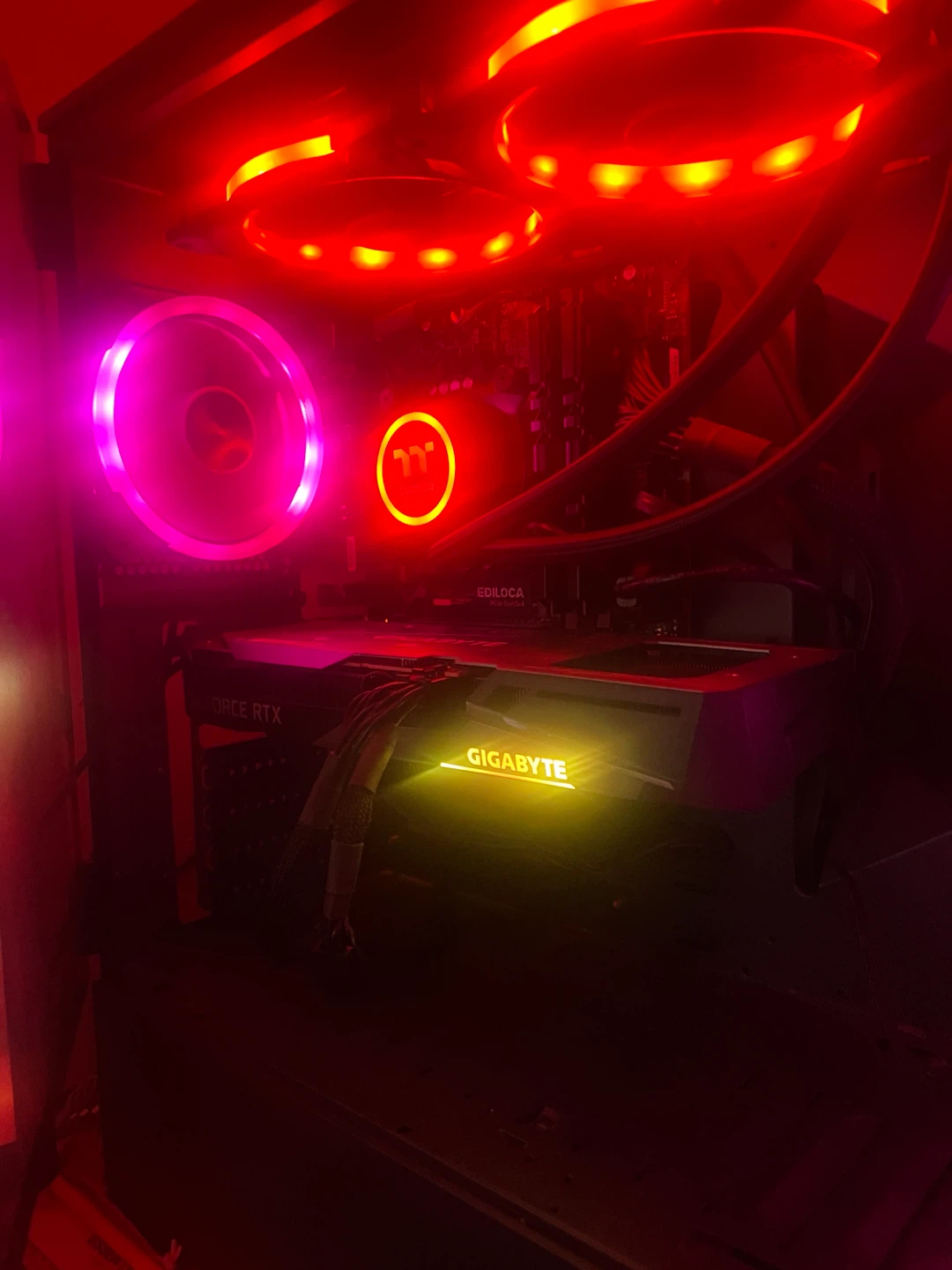 Gigabyte GeForce RTX Graphics Card