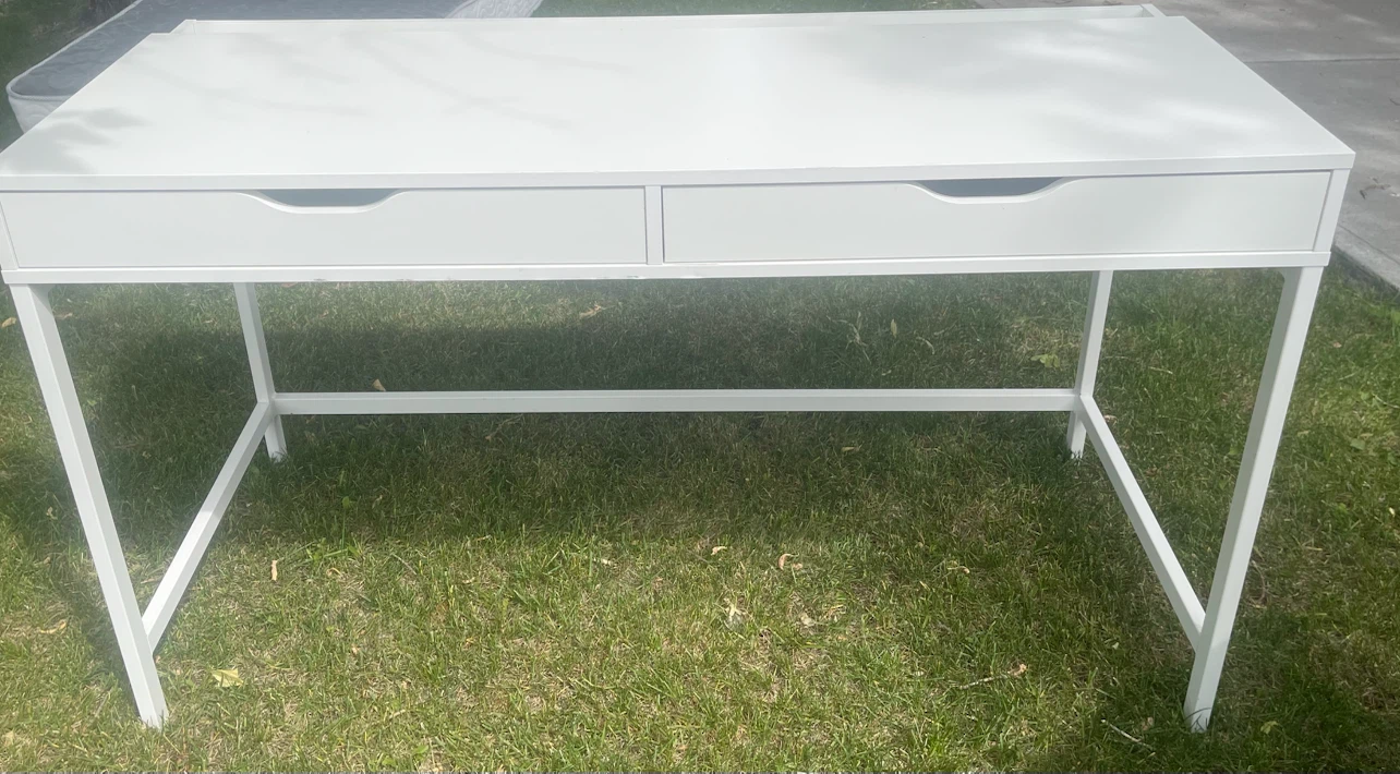 White Desk with Two Drawers - photo 2