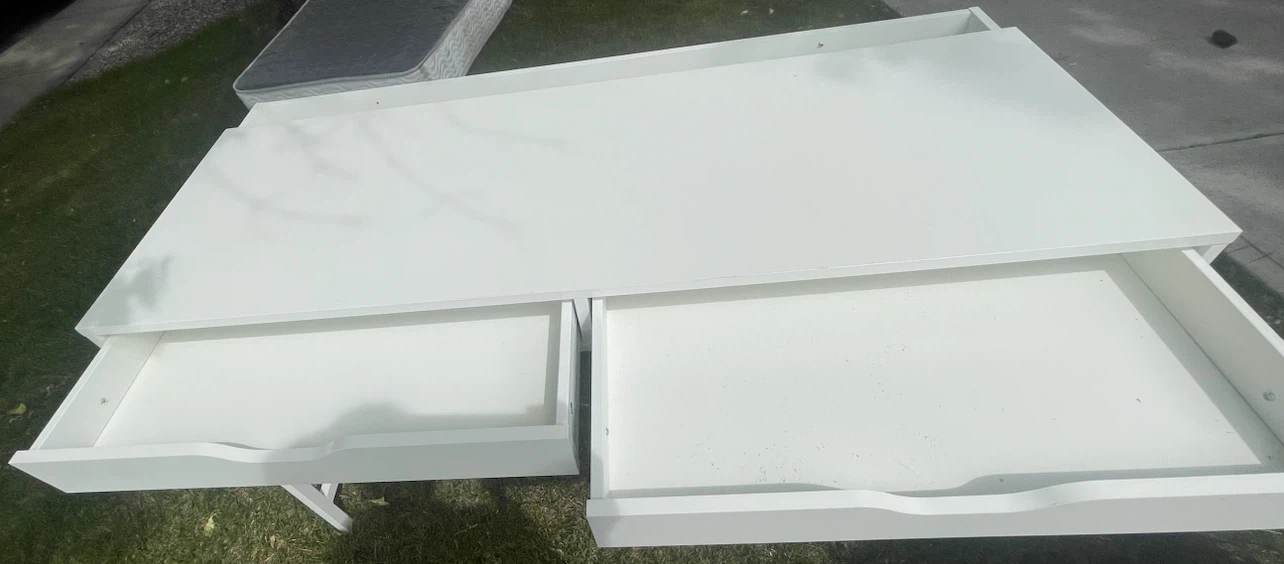 White Desk with Two Drawers - photo 3