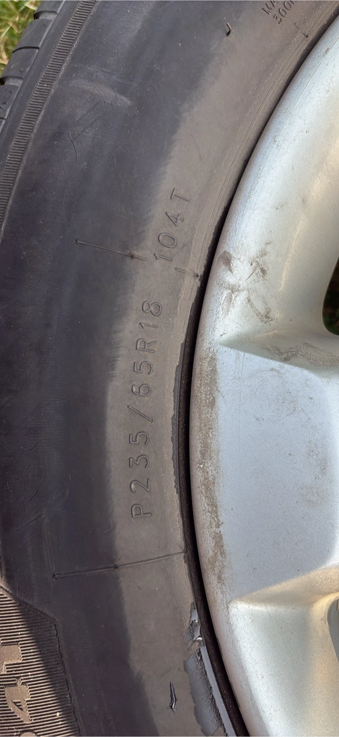 Nissan Tires and rims 235/65r18 - photo 4