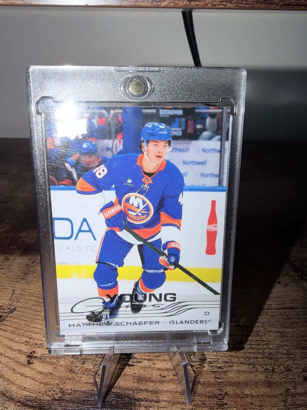 Matthew Schaefer 2025-26 Upper Deck Series 2 Hockey Card