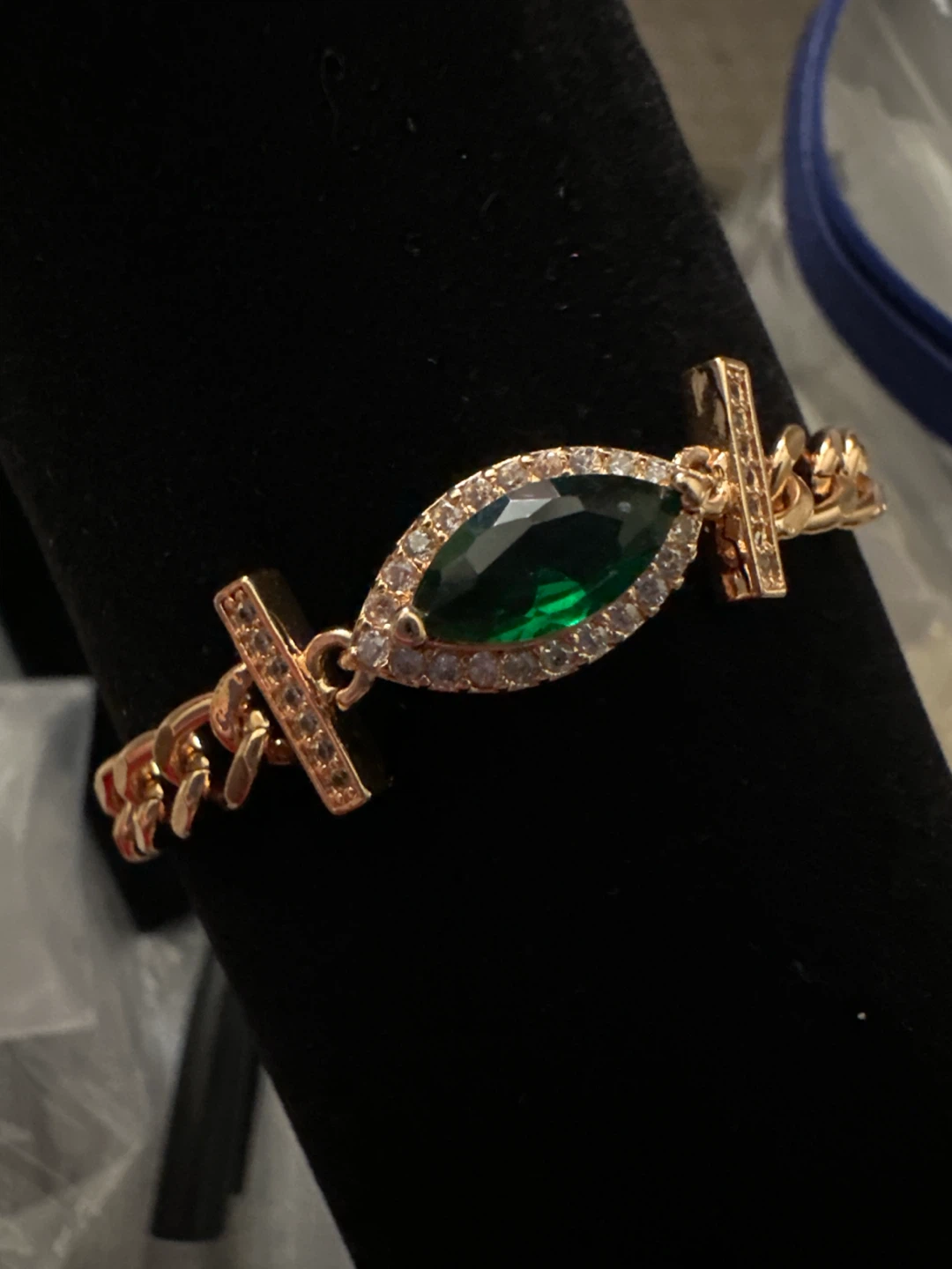 Gold Tone Bracelet with Emerald Green Stone