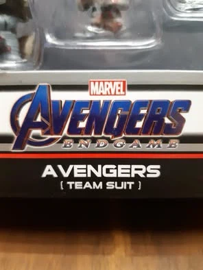 Hot Toys Cosbaby Avengers Endgame Team Suit Exclusive Figure Set - photo 3