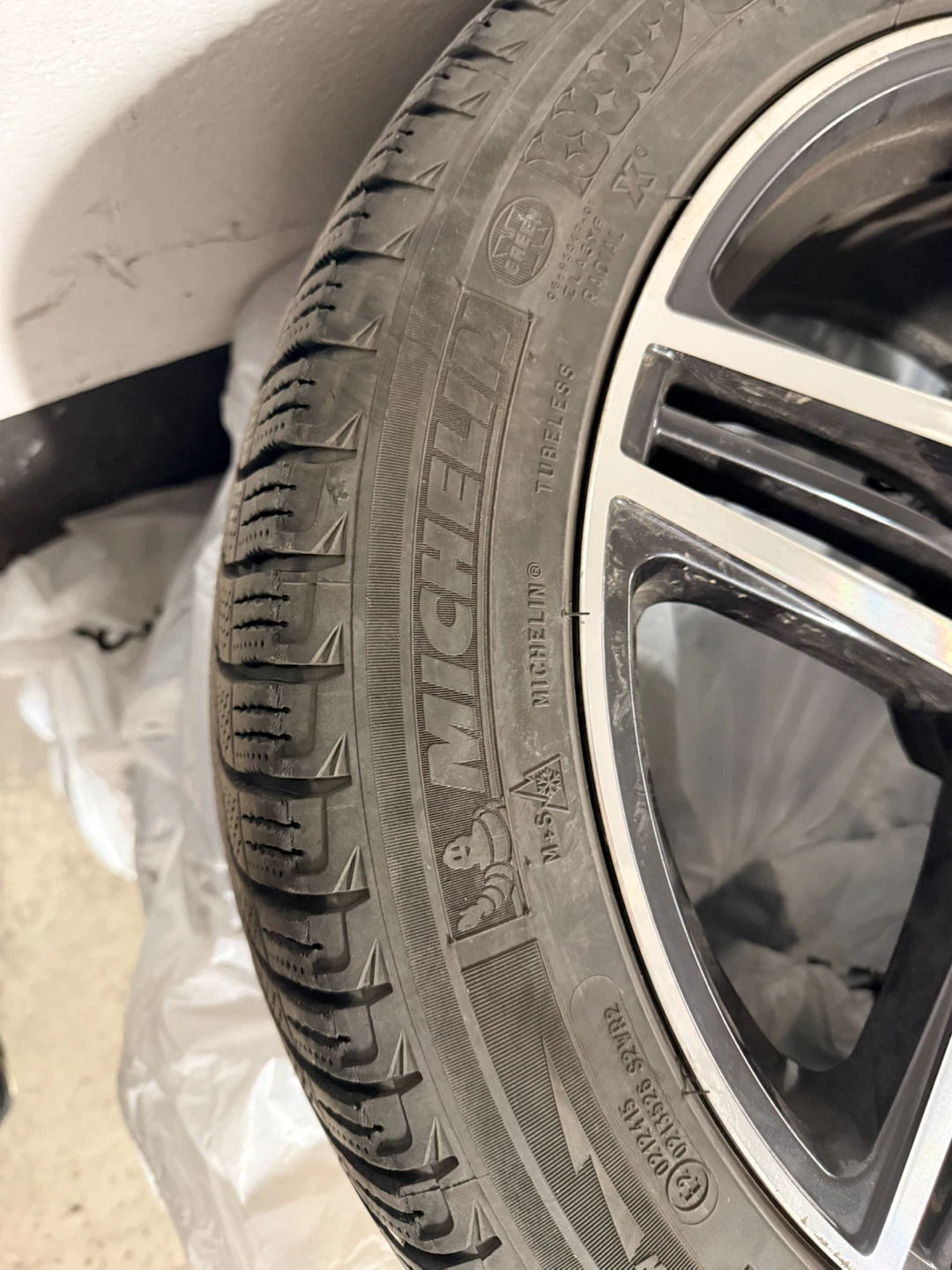 Michelin all season Rims & Tires 245/45/18 - photo 2