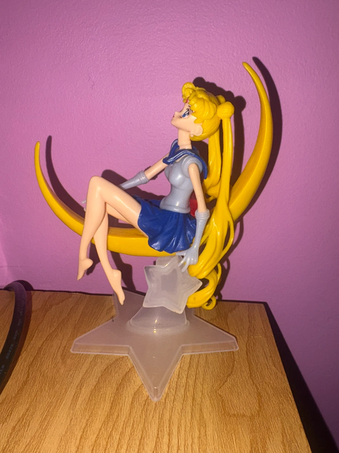 Sailor Moon Figure on Crescent Moon - photo 2