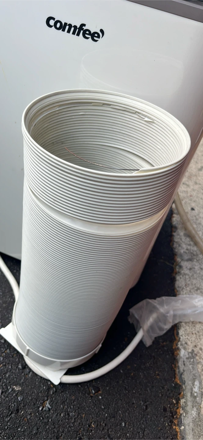 6000btu Comfee Portable Air Conditioner with Exhaust Hose - photo 4