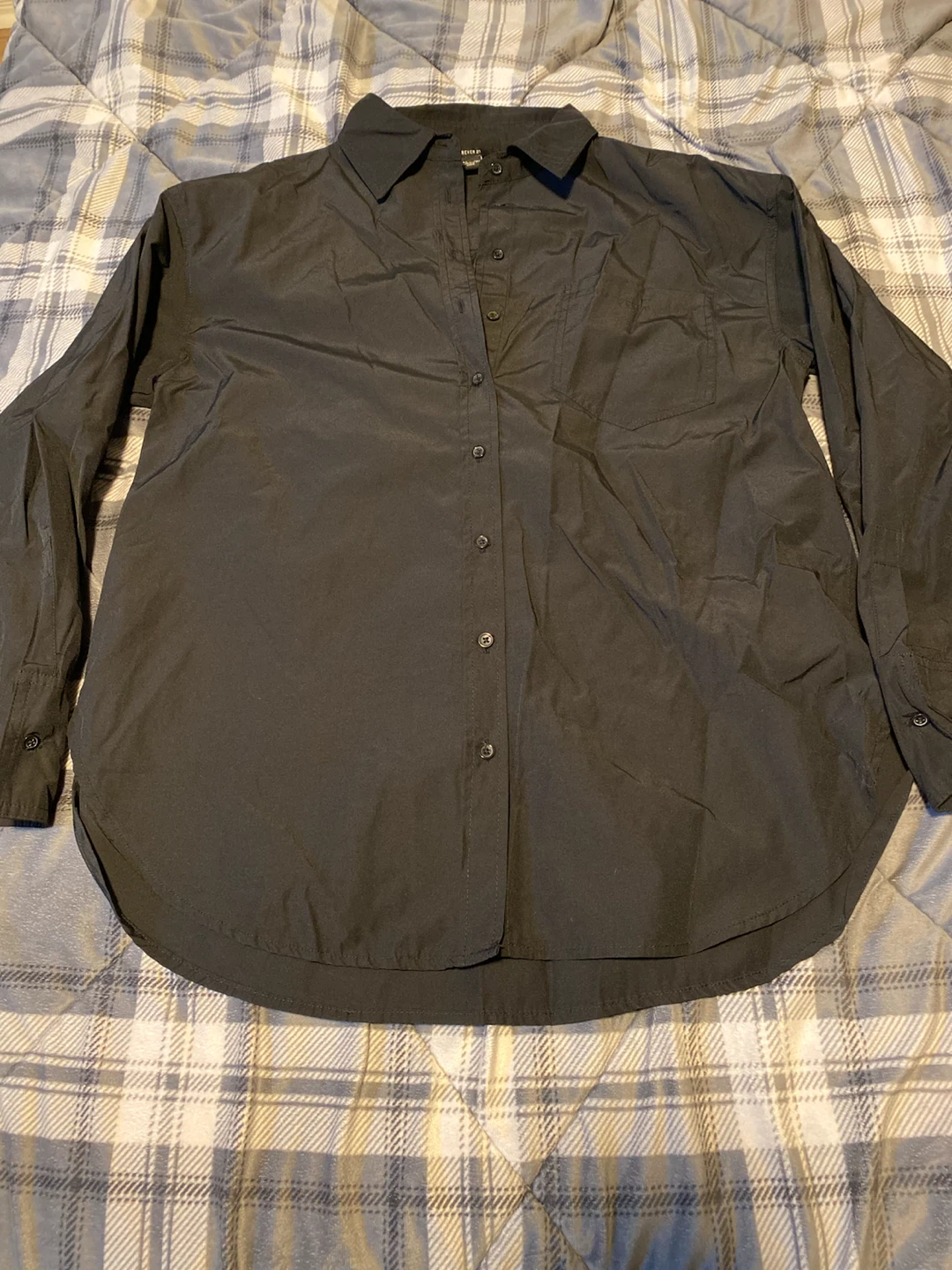 Women’s Forever 21 Black Button-Up Shirt Size Medium