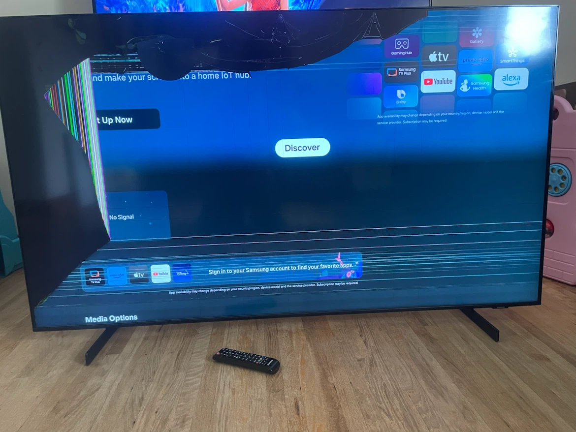 Tv 65” screen cracked Samsung - photo 3