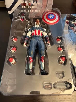 The Falcon and The Winter Soldier Captain America Figure - photo 3