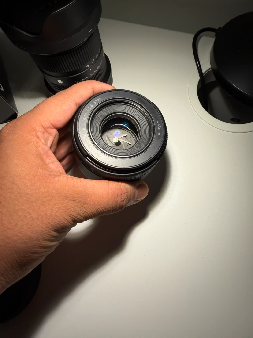 Canon RF 50mm f/1.8 STM Lens - photo 2