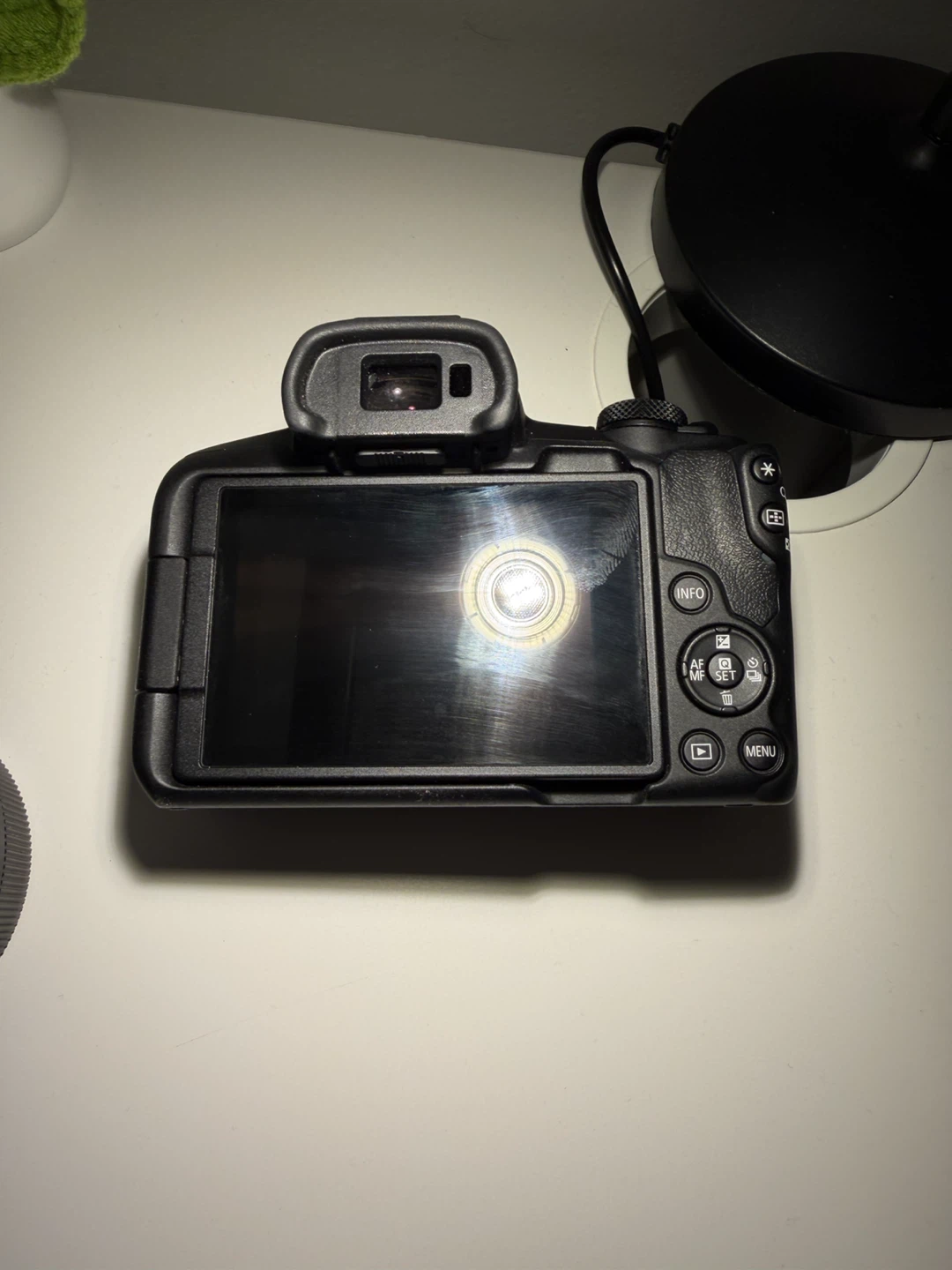 Canon EOS R50 Camera with Lenses - photo 3