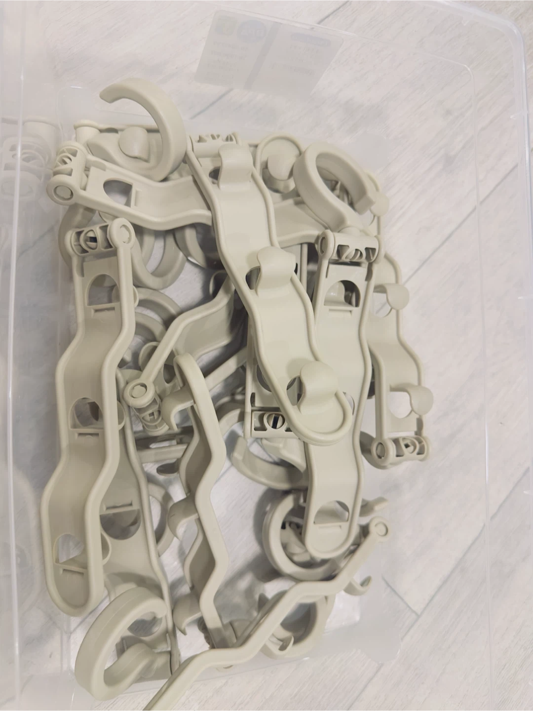 Plastic Space Saving Clothes Hanger Connector Hooks (15 pieces)