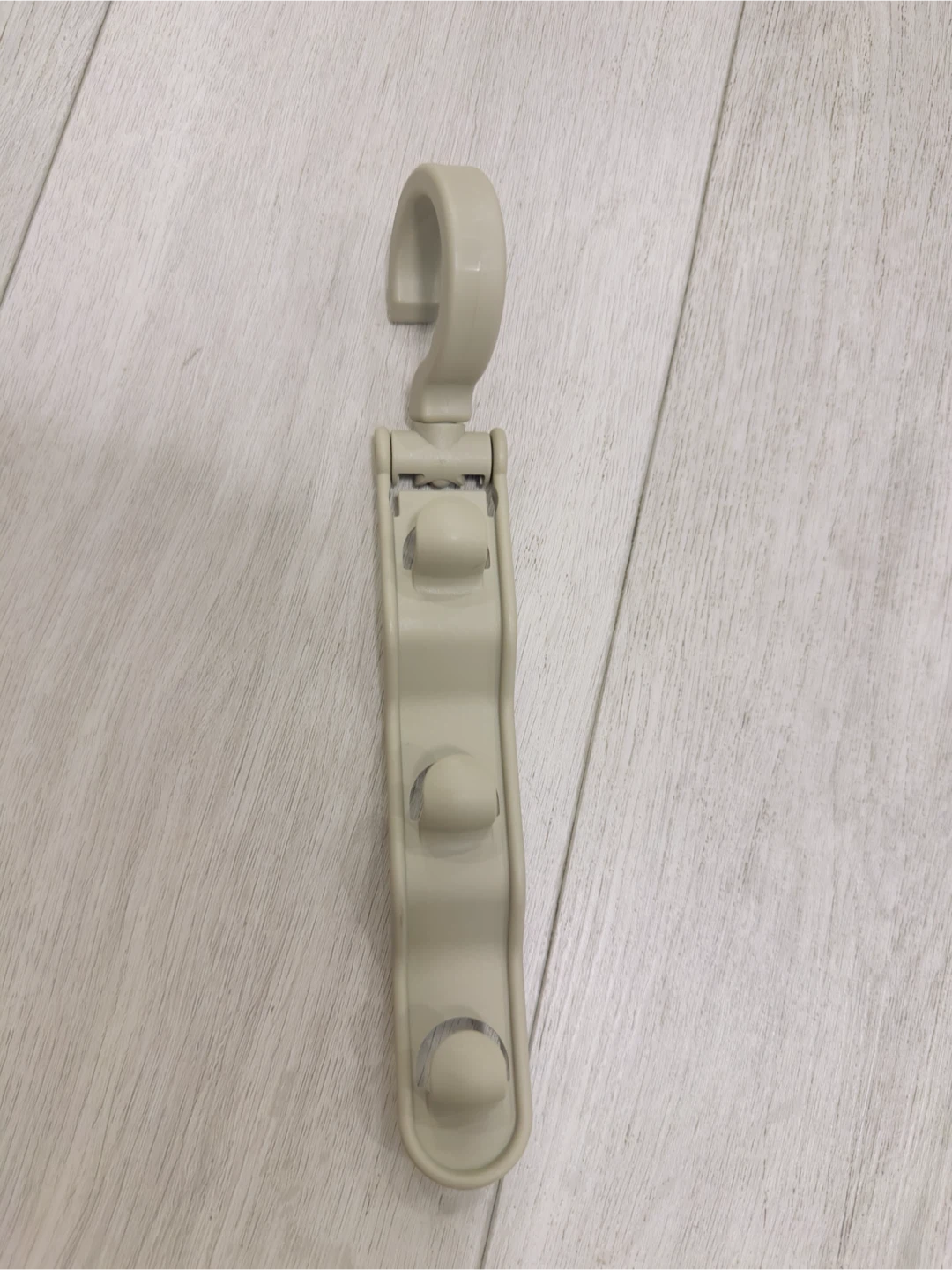 Plastic Space Saving Clothes Hanger Connector Hooks (15 pieces) - photo 2