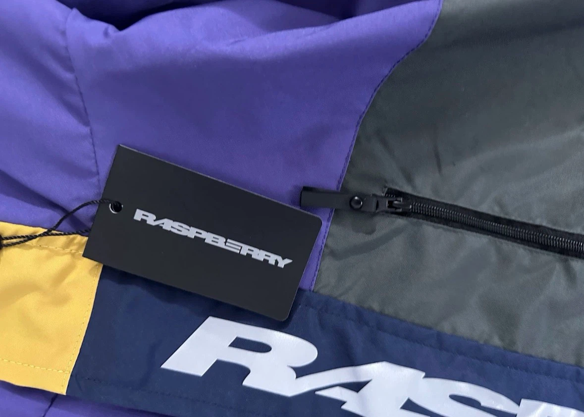 GV Gallery Raspberry Hills Windbreaker - photo 4