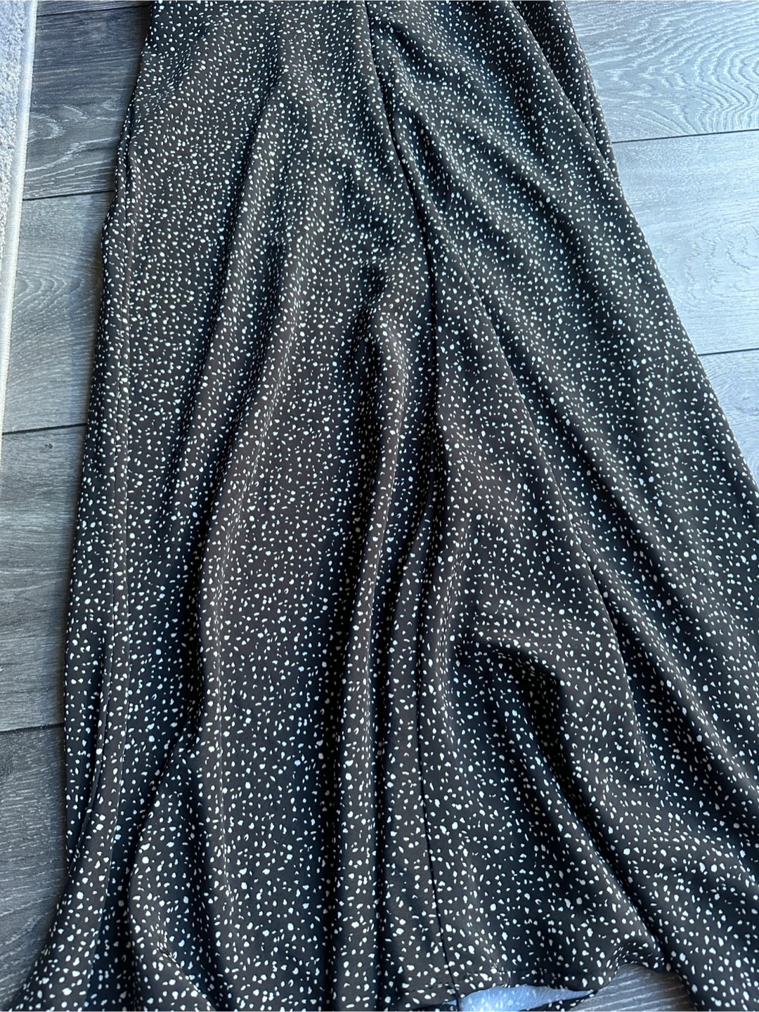 Women’s Black Midi Skirt - M - photo 3