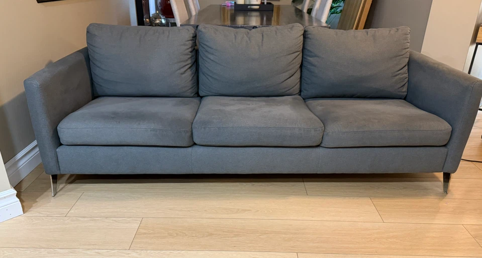 REVOLVE Furniture Byward Sofa - photo 3