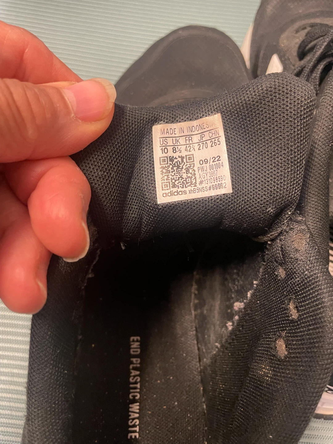 Black Adidas runners - photo 3