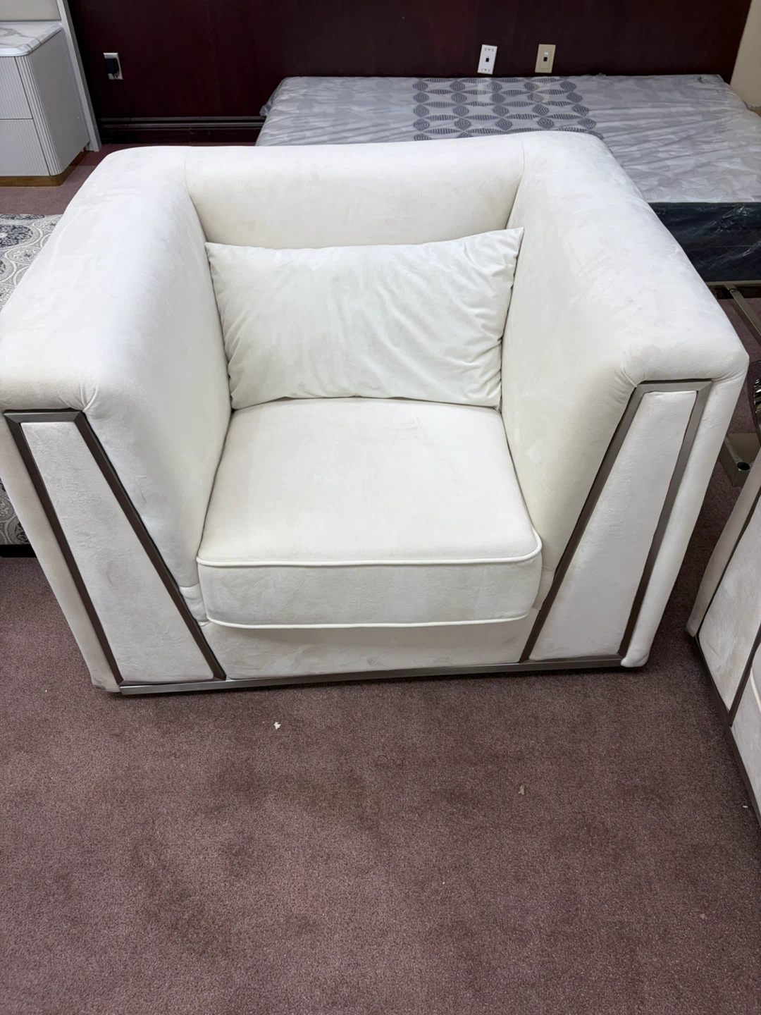 Cream Velvet Sofa loveseat and chair - photo 3