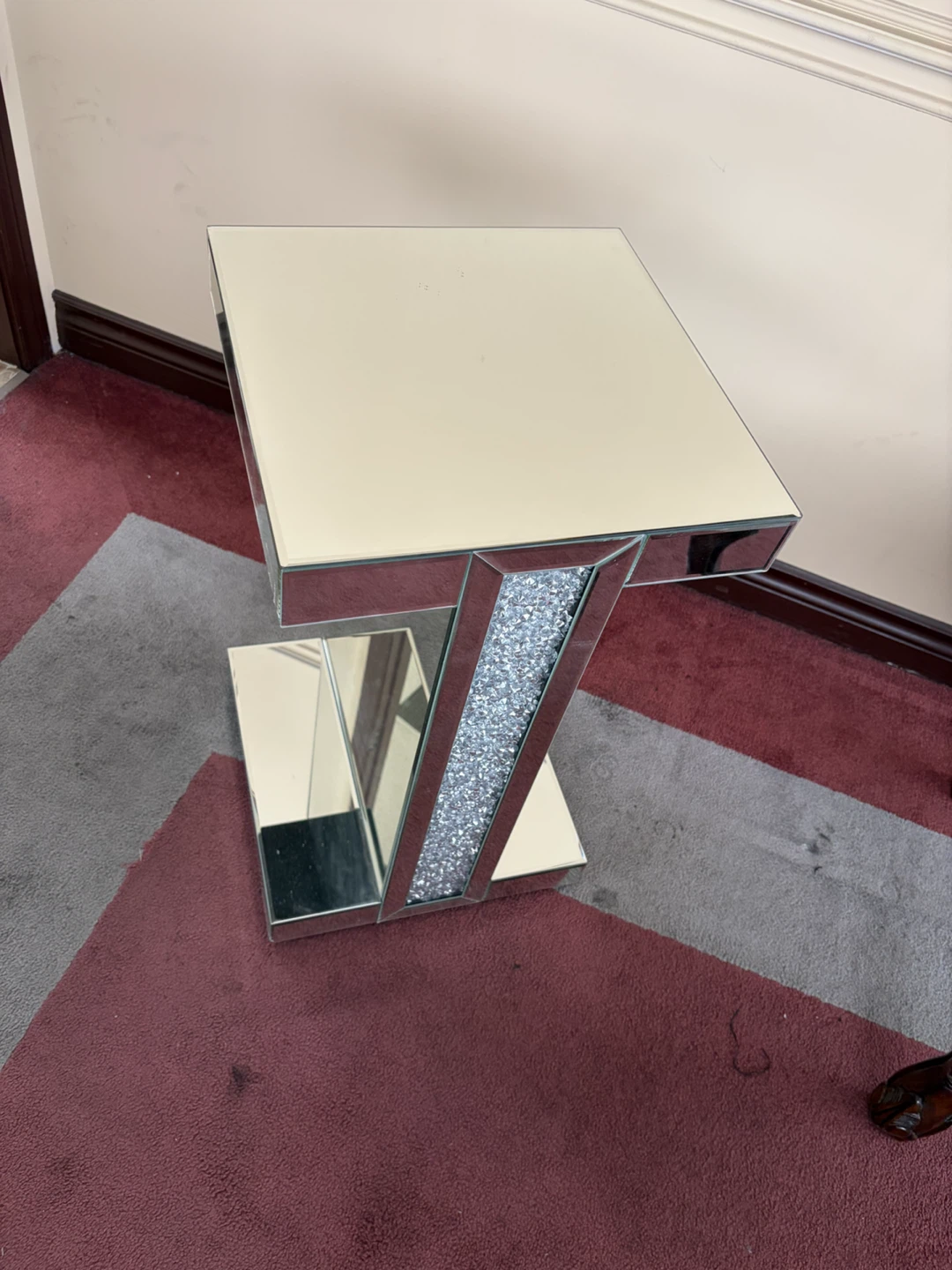 End table - photo 4