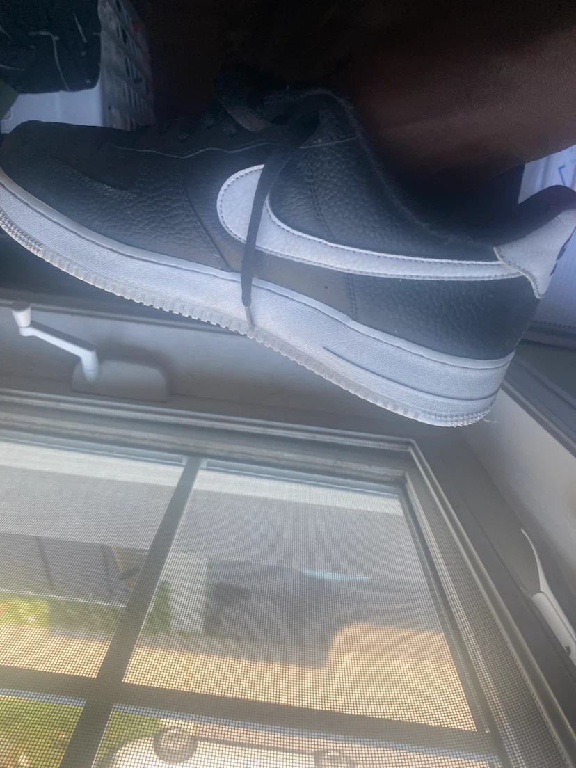 Nike Air Force 1 Sneakers Size 11 - photo 2