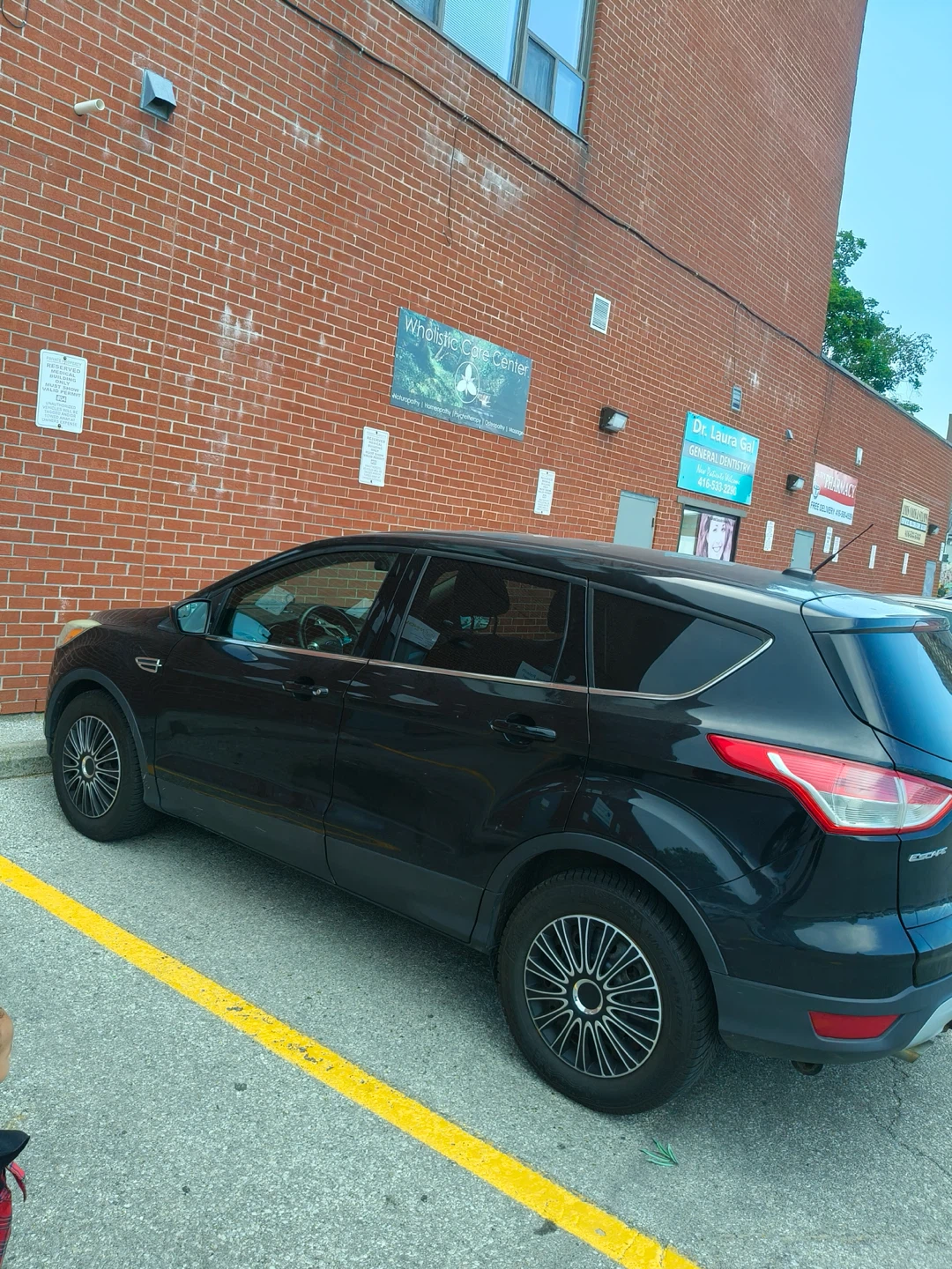 2015 Ford Escape (Movind out Sale) - photo 3