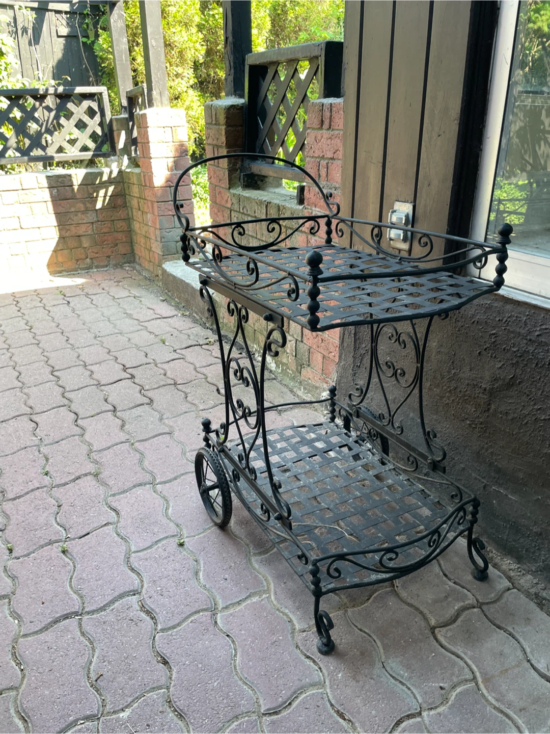 Cast aluminum Serving Cart - photo 3