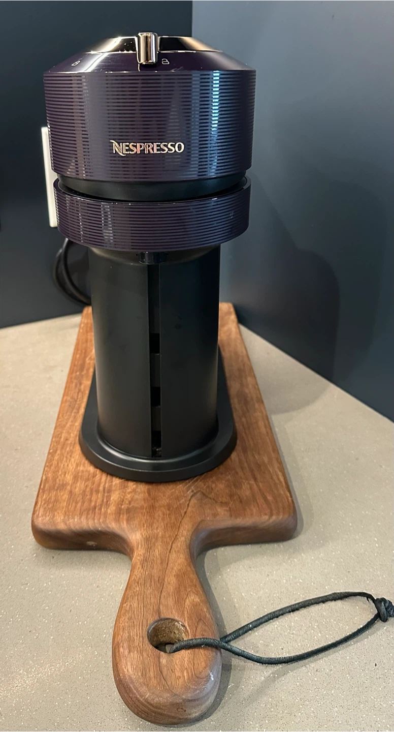 Nespresso Vertuo Next – Blue & Rose Gold – Needs Repair