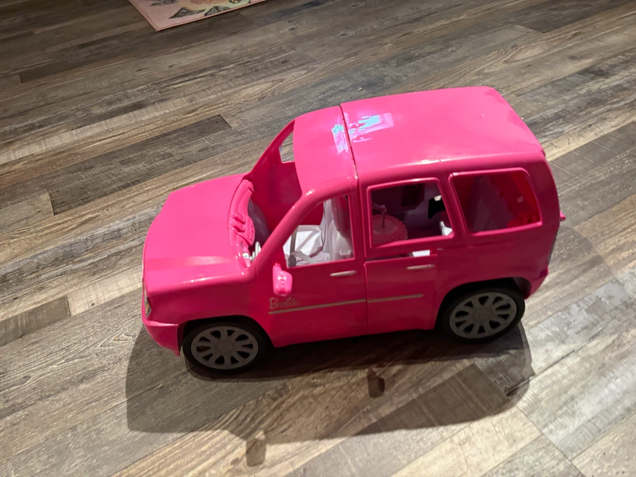 Barbie Dreamhouse + Car + Dolls + Clothing Bundle - photo 3