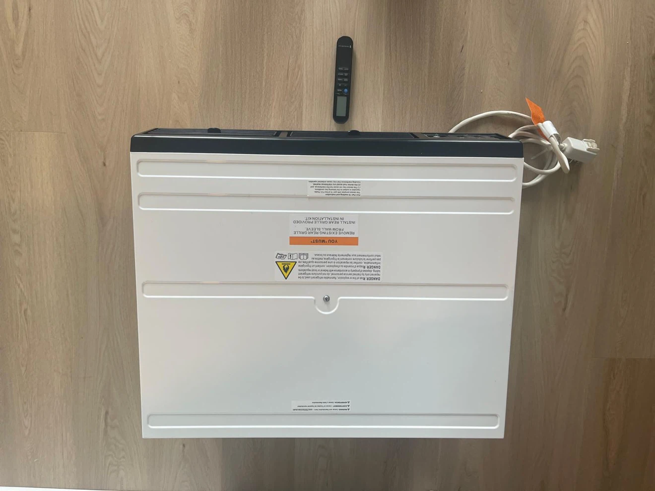 Friedrich Uni-Fit Series 8,000 BTU 115V Smart - White - photo 3