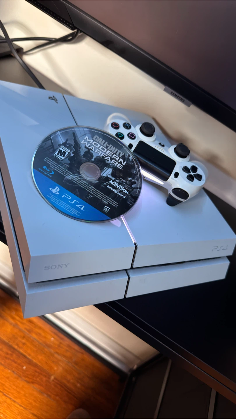 Sony PlayStation 4 Console with Call of Duty Modern Warfare Game