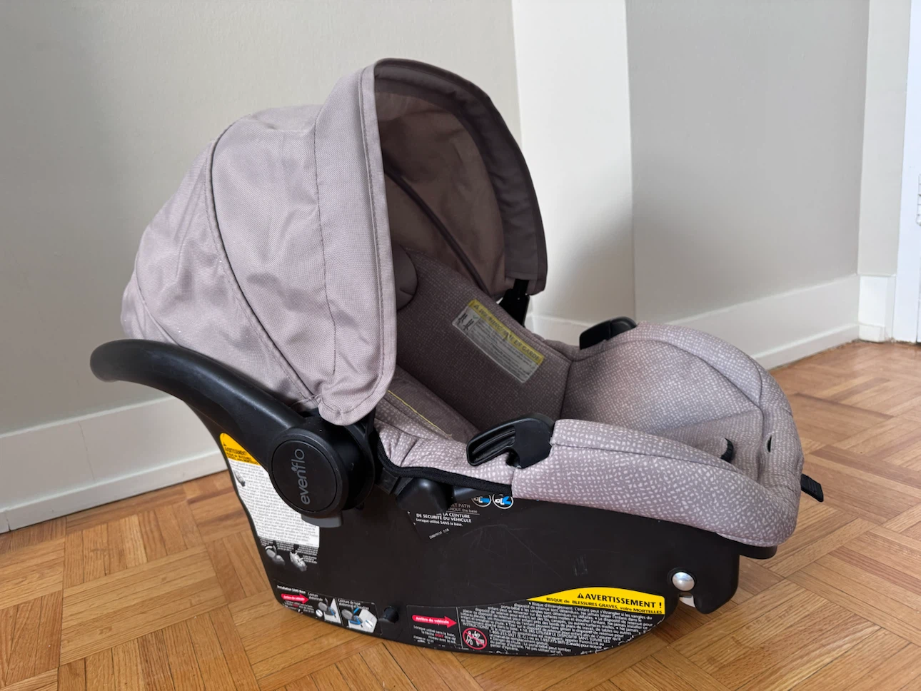 Evenflo LiteMax infant car seat - photo 2