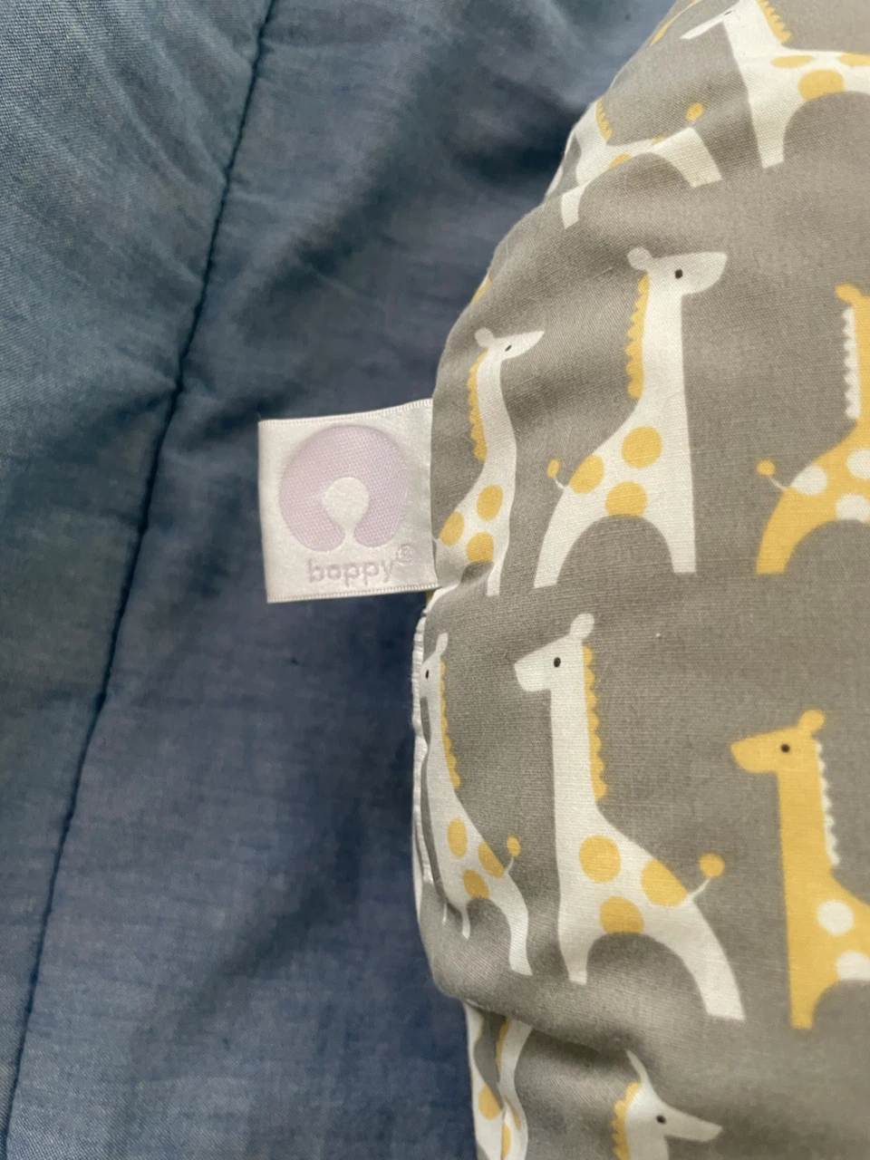 Boppy Nursing Pillow Giraffe Print - photo 2