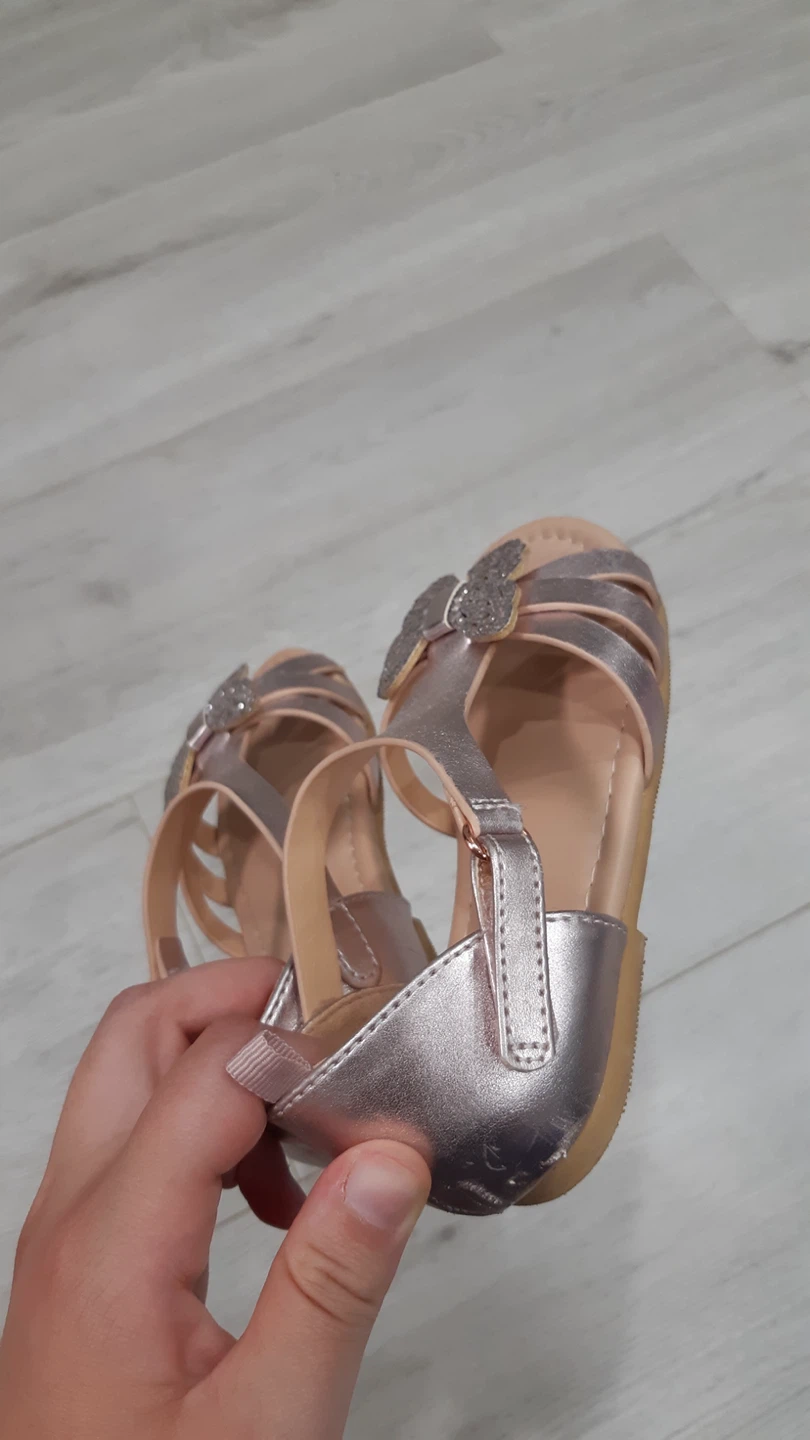 Sparkly Shoe Girls (Size Eur 27) 10$ - photo 2