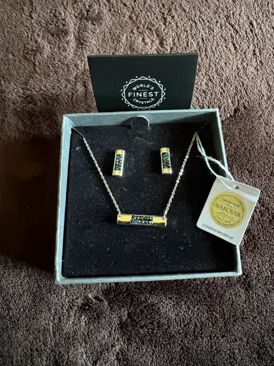 NIC & SYD Necklace and Earrings Set with Swarovski Crystals