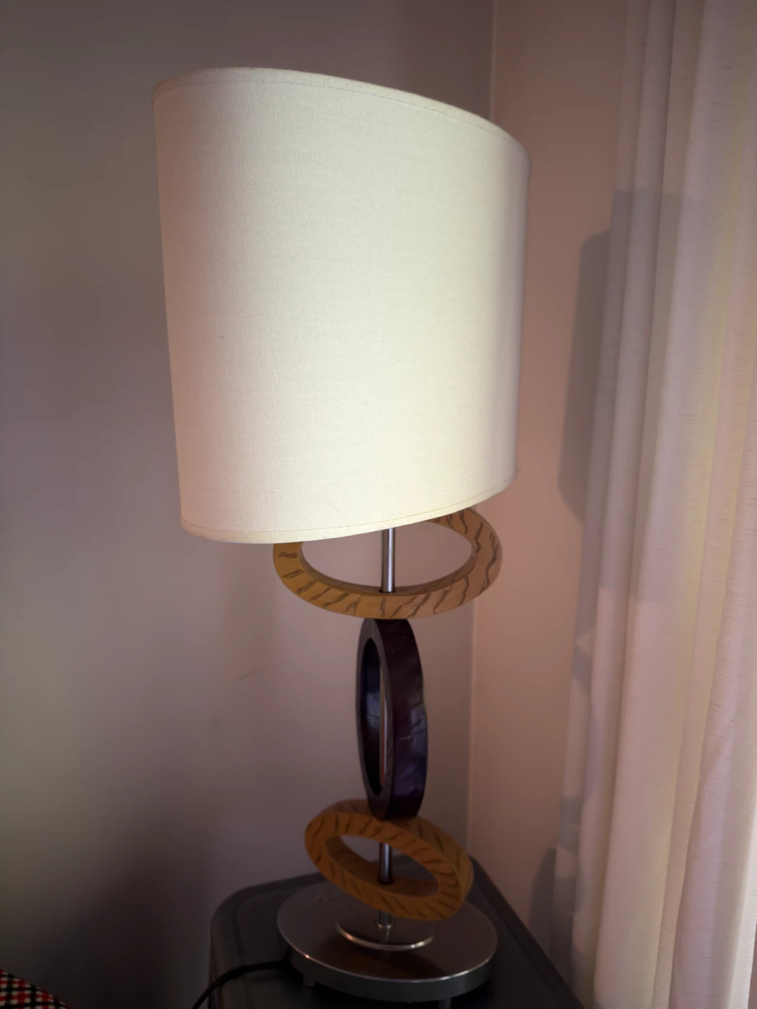 Table Lamp with Wooden and Dark Ring Accents - photo 2
